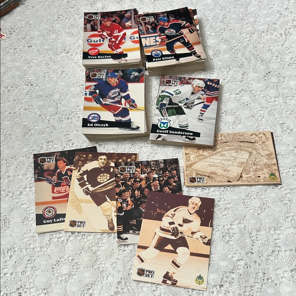 Hockey Trading Cards Collection NFL Pro-Set  145 total